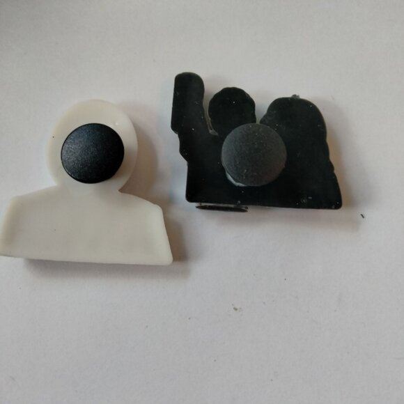 YOU Shoe Charms Joe Goldberg Penn Badgley American TV Series Lot 2 - Picture 6 of 7